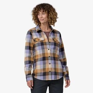 Patagonia Long Sleeve Cotton Flannel Button Up